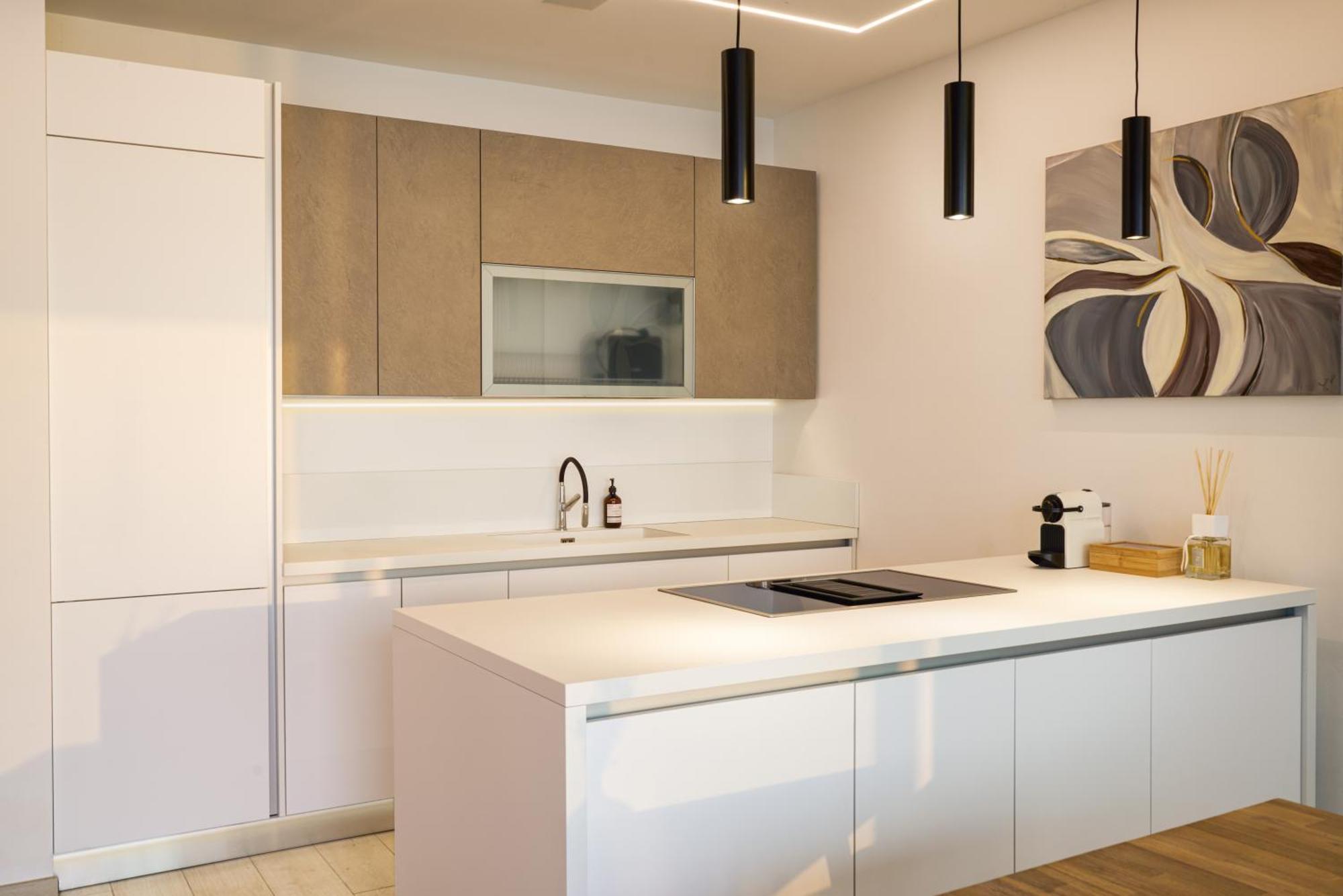 Salvatorehomes - Luxurious Dreamview Waterfront Apartment In Torri Del Benaco With Pool - Casa Azura - A 5 Star Luxury Collection At Lake Garda 외부 사진